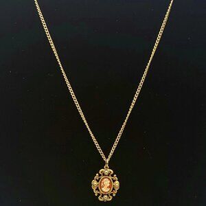 Red and White Cameo Gold Tone Chain Necklace